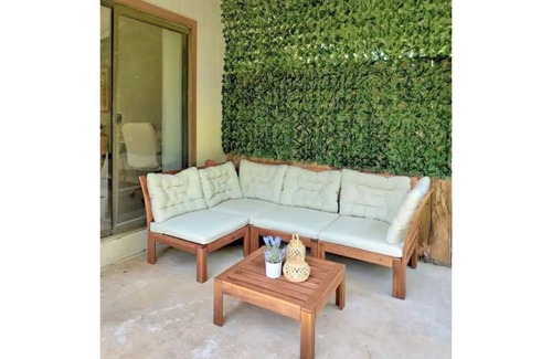 Town And Country Park Addition Casa | 2 Master Suites + Peaceful + Colorful + Fenced in Yard + Near Trails and Parks