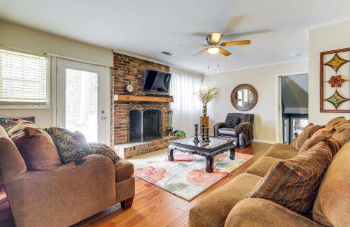 College Park Casa | 2 Mi to Airport College Park Home with Grill!