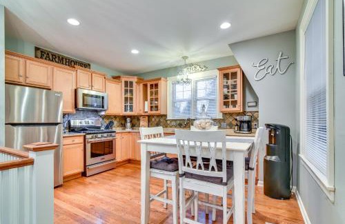 Oak Grove Casa | 2 Mi to Bay Park Charming Milwaukie Getaway