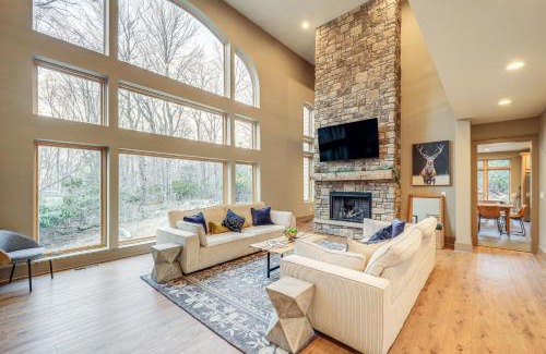 Charter Hills Casa | 2 Mi to Beech Mtn Resort! 8,000-Sq-Ft Luxe Escape