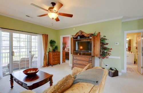 Central Myrtle Beach Apartamento | 2 Mi to Broadway at the Beach Myrtle Beach Condo