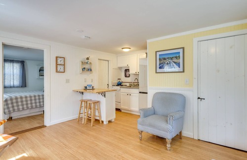 Wellfleet Cabaña | 2 Mi to Coastline: Wellfleet Gem w/ Deck & Grill
