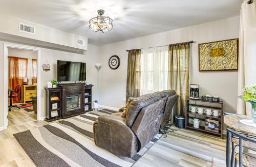 Monroe Apartamento | 2 Mi to Downtown Monroe Quiet Apt with Patio