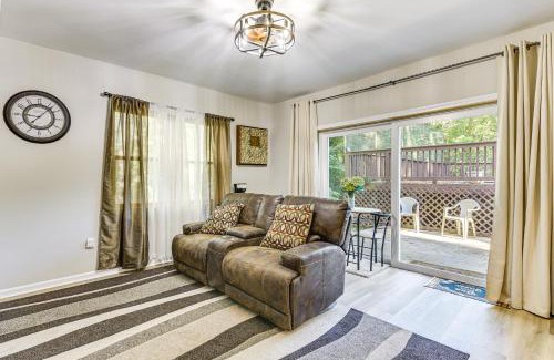 Monroe Apartamento | 2 Mi to Downtown Monroe Quiet Apt with Patio