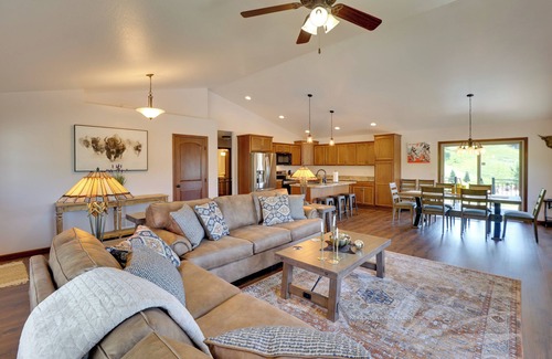 Sturgis Casa | 2 Mi to Downtown Sturgis: Quiet Ranch Home w/ View