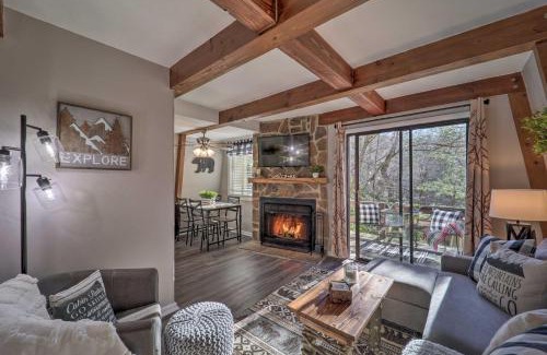Banner Elk Casa | 2 Mi to Dtwn Banner Elk Mtn Townhome with Deck!