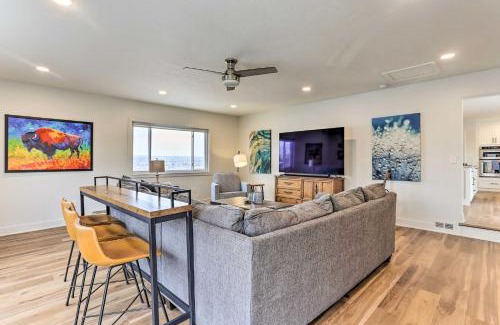 Castle Rock Casa | 2 Mi to Dtwn Castle Rock Home with Furnished Patio