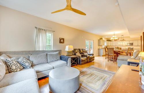 Colorado Springs Casa | 2 Mi to Dtwn Colorado Springs Home with Large Yard!