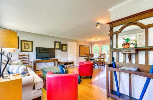 Greensboro Casa | 2 Mi to Dtwn Greensboro Centrally Located Home