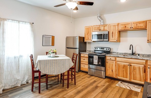 Fairbanks Apartamento | < 2 Mi to Dtwn: Pet-Friendly Getaway in Fairbanks