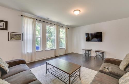 South Belmont Casa | 2 Mi to Historic Dtwn Belmont Family Gem with Patio