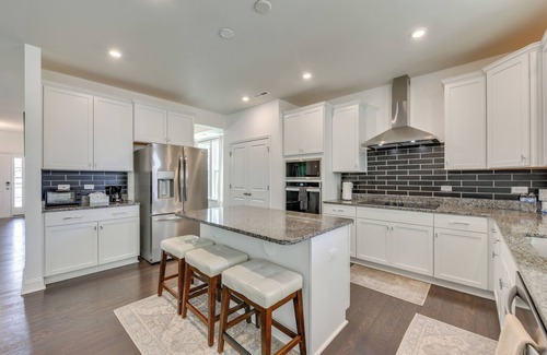 South Belmont Casa | 2 Mi to Historic Dtwn Belmont: Family Gem w/ Patio