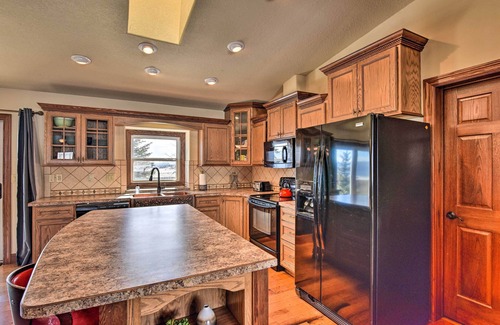 Nathrop Casa | 2 Mi to Hot Springs: Nathrop Gem w/ Fire Pit