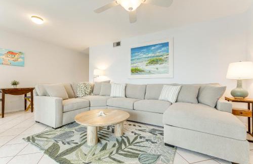 Jupiter Apartamento | 2 Mi to Jupiter Beach Condo with Lake Views