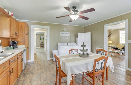 Lineville Cabaña | 2 Mi to Lake: Lineville Farmhouse w/ Fire Pit