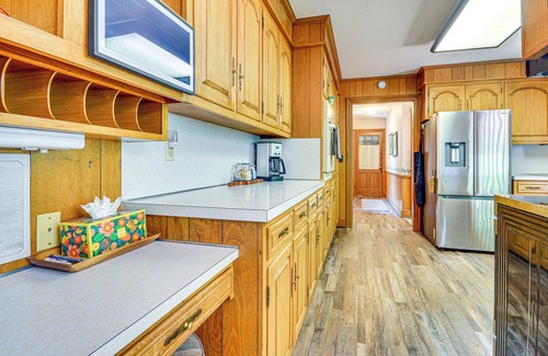 Thomasville Casa | 2 Mi to Main St Thomasville: Family Home w/Games