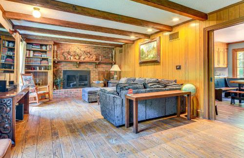 Thomasville Casa | 2 Mi to Main St Thomasville Family Home with Games