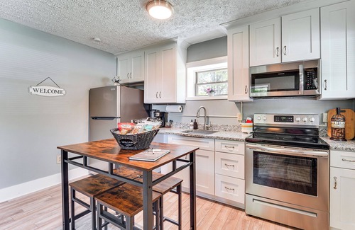 Monterey Cabina | 2 Mi to Main Street: Cabin w/ Hot Tub in Monterey!