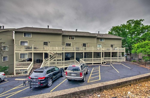 Osage Beach Apartamento | 2 Mi to Margaritaville Resort Lake-View Retreat!