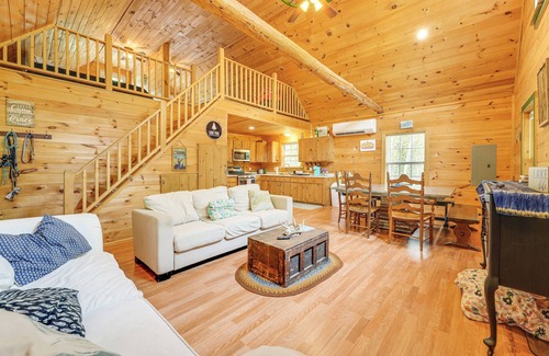 Standish Cabina | 2 Mi to Marina & Beach: Frye Island Retreat!
