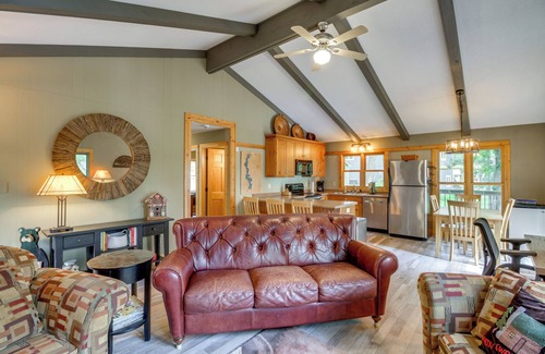 Pequot Lakes Cabina | 2 Mi to Marina: Family Home on Sibley Lake!