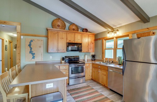 Pequot Lakes Cabina | 2 Mi to Marina: Family Home on Sibley Lake!