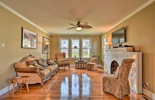 Hot Springs Casa | 2 Mi to Oaklawn Casino Home with Peaceful Yard!