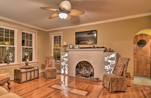 Hot Springs Casa | 2 Mi to Oaklawn Casino Home with Peaceful Yard!