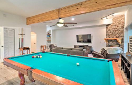 Sapphire Casa | 2 Mi to Sapphire Resort Home with Hot Tub and Games!