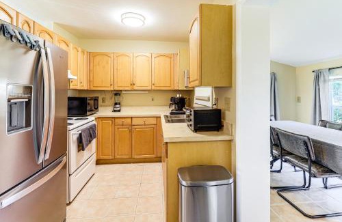 Riviera Beach Casa | 2 Mi to Shore Riviera Beach Retreat with Yard