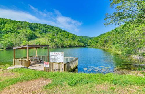 Notch Estates Apartamento | 2 Mi to Silver Dollar City Inviting Family Escape