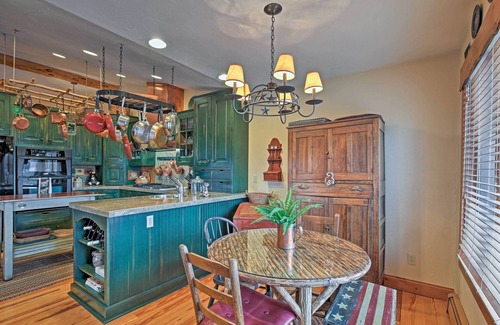 Innsbruck Val Moritz Casa | Granby House w / Deck, vista Mtn - 2 Mi. de esquiar!