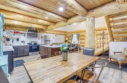 Gusher Cabaña | < 2 Mi to Skinwalker Ranch: 'rustic Cliff' Retreat