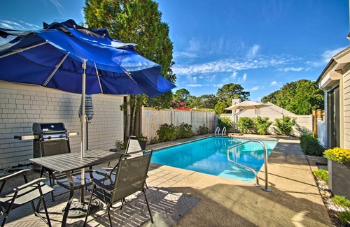 Mews Village Casa | 2 Mi to South Cape Beach State Park: Home w/ Yard!
