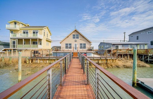 Cape May Court House Casa | 2 Mi to Stone Harbor Beach Lovely Bayfront Home