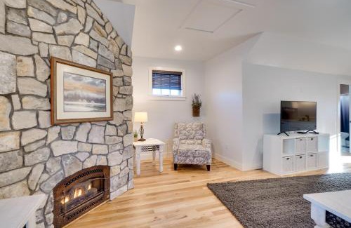 Castle Rock Casa | 2 Mi to Town Castle Rock Retreat with Fireplace!