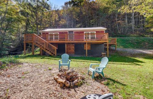 Warm Springs Casa | 2 Mi to Warm Springs Pools Home with Large Yard!