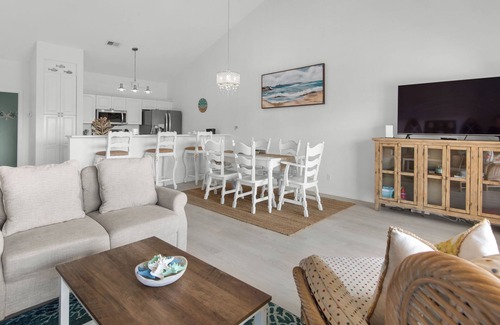 Miramar Beach Casa | .2 Miles From Beach, Bright and Modern Townhome, 3bd, 3bth