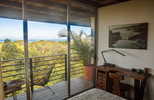 Malpaís Casa | 2 min from the beach - 3BR Jungle modern home with ocean view