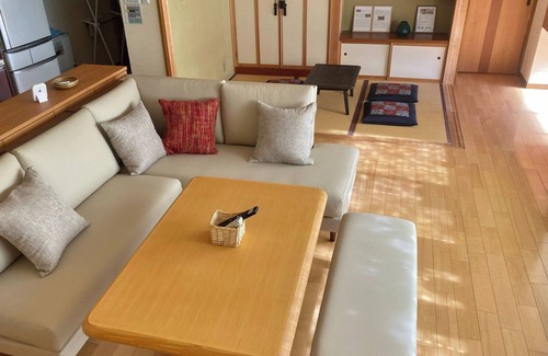 Old Town Casa | 2 min walk to Old Town cozy house wterrace / Takayama Gifu