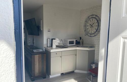 Lauderdale-by-the-Sea Apartamento | 2 Min Walk To The Beach- Renovated King Studio #2