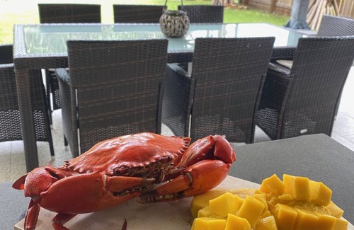 Woodgate Casa | 2 minute walk to the beach! One street back from the Esplanade Woodgate Beach.