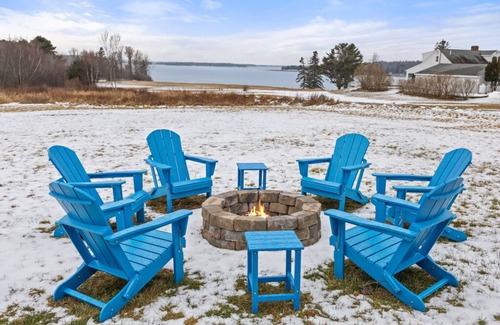 Lamoine Casa | 2 minutes to Lamoine State Park! Ocean View, Fire pit, & Games