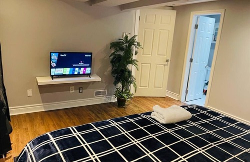 Westminster Apartamento | 2 minutes to the mall, home away from home, cool neighborhood parks, restaurant.