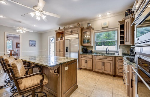 Bid-a-wee Beach Casa | 2 minutes walk from Bid-A-Wee beach Luxury house w/ salt water pool