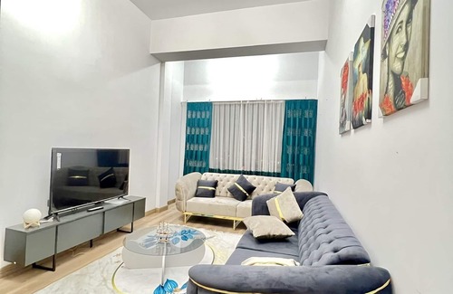 Esenyurt Apartamento | 2 minutes walk to shopping centre, metro bus station with city views