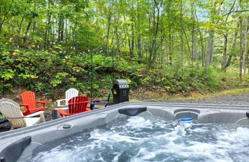 New Market Casa | 2 Modern Cabins Hot Tub, Fire Pit, Grill, & Wifi