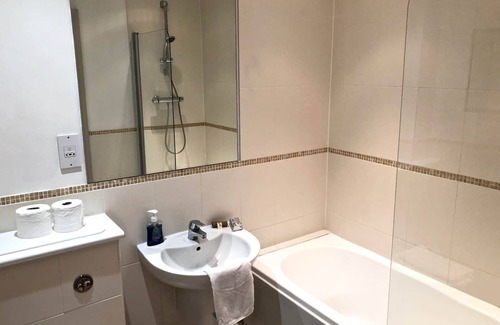 Newbury Apartamento | 2 Pelican House is an exclusive development located in the heart of Newbury.