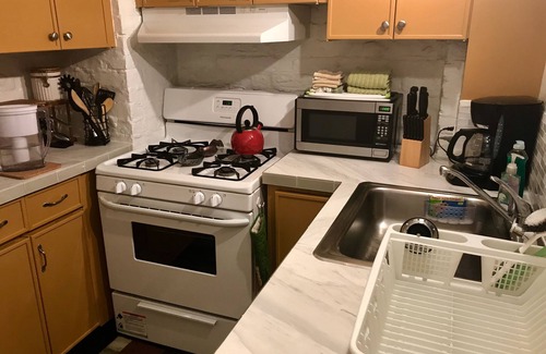Audubon Casa | ¡¡¡GUAU!!! RENOVACIÓN HERMOSA ,, SEGURA Y CERCA TULANE y Audubon Park, WIFI GRATIS