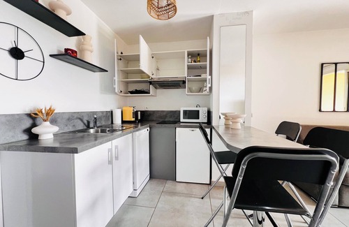 Plage de la Garonnette Apartamento | 2-person apartment, sea view with terrace La Nartelle Sainte Maxime